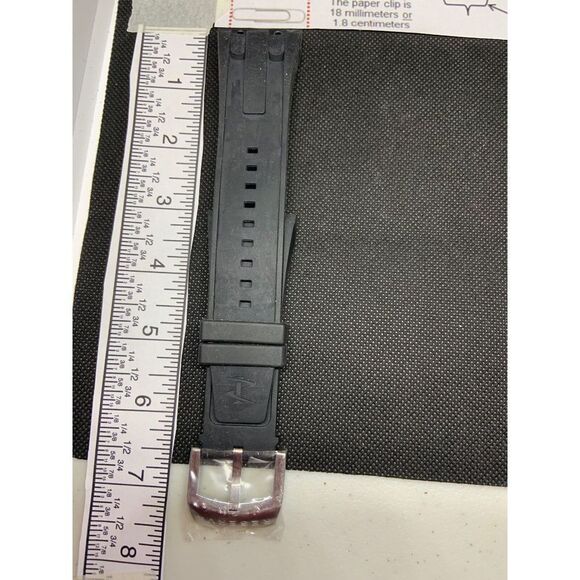 7Invicta Rubber 31mm & 24 Lug Bracelet Watch Band i778 - Picture 1 of 3